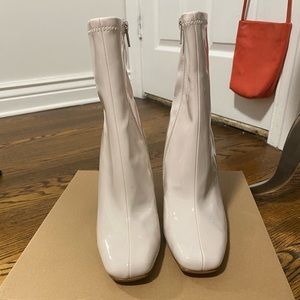 Glossy Lyndon Bone Patt Boots